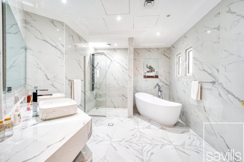 Вилла с 4 спальнями в Garden Homes, ОАЭ №136657 19