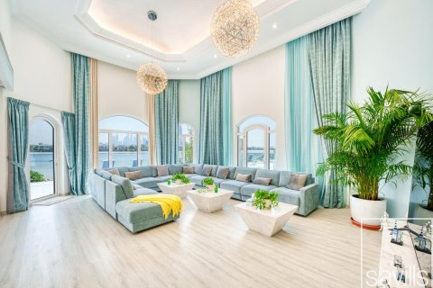 Вилла с 4 спальнями в Garden Homes, ОАЭ №136657 4