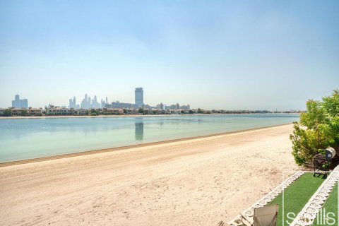 Вилла с 4 спальнями в Garden Homes, ОАЭ №136657 27