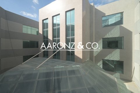 Office de 118m² en Dubai Investment Park, UAE No. 137648 5