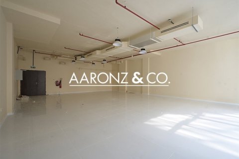 Office de 118m² en Dubai Investment Park, UAE No. 137648 8