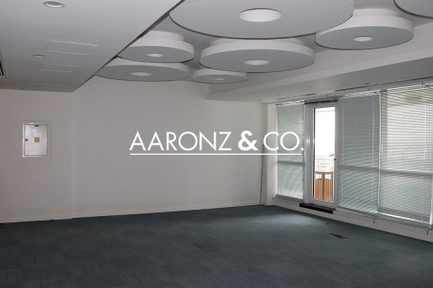 Office de 75m² en Jumeirah Lake Towers, UAE No. 137645