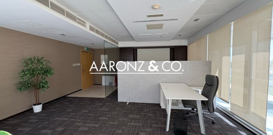 Office de 51m² en Jumeirah Lake Towers, UAE No. 137646