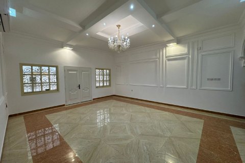 5 bedrooms Villa in Seih Al Ghubb, UAE No. 184293 16
