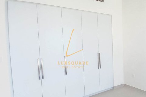 Вилла с 3 спальнями в EMAAR South, ОАЭ №186167 18