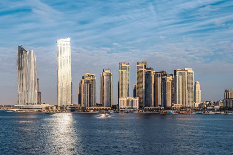 Apartment de 4 dormitorios en Dubai Creek Harbour, UAE No. 208674 6