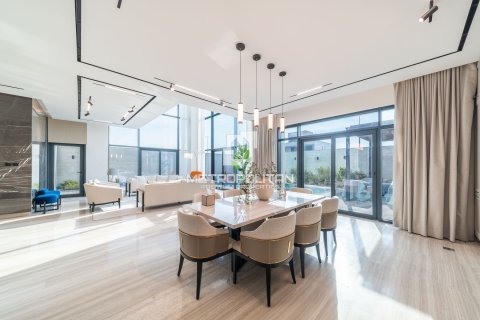 Вилла с 6 спальнями №129837 4