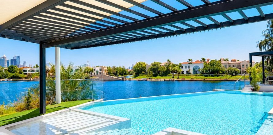 Villa de 5 chambres à Jumeirah Islands, UAE No. 203138