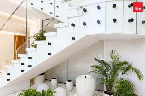 Villa de 5 chambres à Jumeirah Islands, UAE No. 203138 12