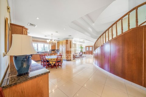 Villa de 6 chambres à Jumeirah, UAE No. 78601 18