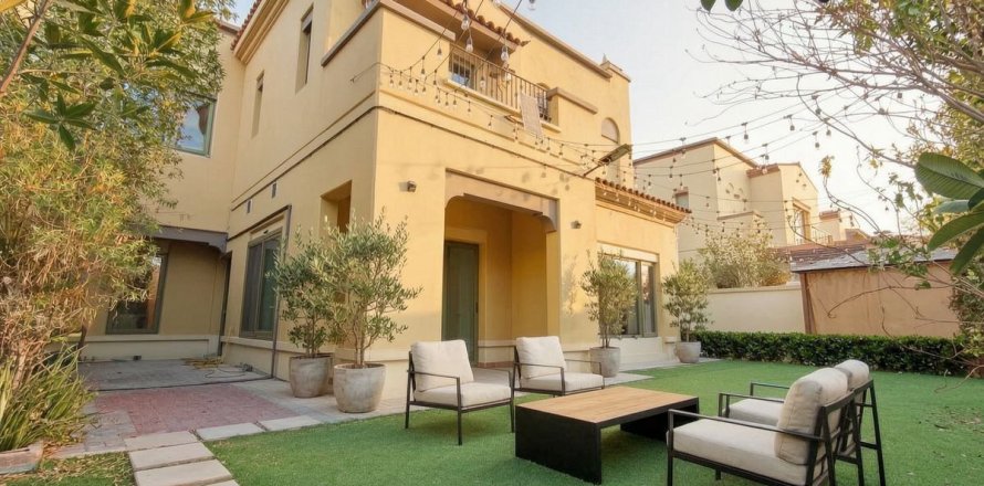 5 غرفة نوم  فيلا في مردف, الإمارات العربية المتحدة رقم 203428