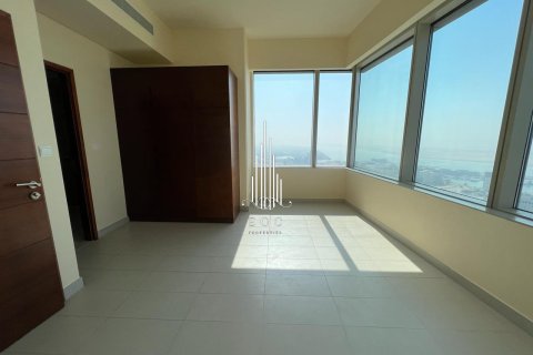 Apartment de 4 dormitorios en Corniche Road, UAE No. 22014 5
