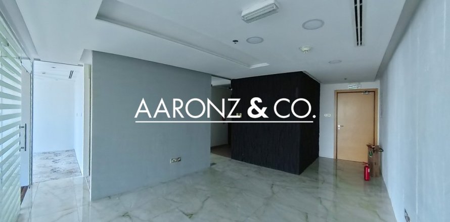 Office de 126m² à Jumeirah Lake Towers, UAE No. 142089