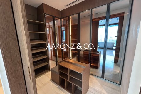 3 bedrooms Penthouse in Jumeirah Lake Towers, UAE No. 142094 10