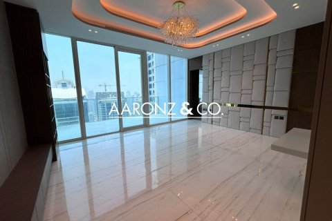3 bedrooms Penthouse in Jumeirah Lake Towers, UAE No. 142094