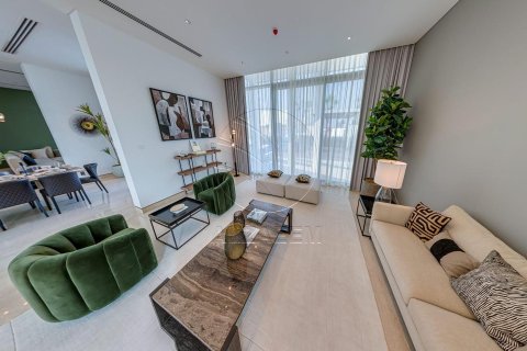 5 bedrooms Villa in Abu Dhabi, UAE No. 90253 3