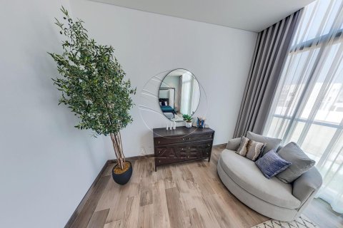 5 bedrooms Villa in Abu Dhabi, UAE No. 90253 13