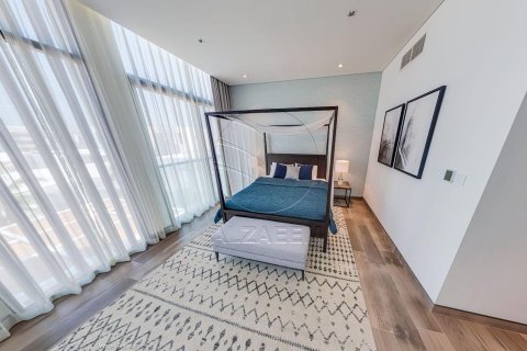 5 bedrooms Villa in Abu Dhabi, UAE No. 90253 10