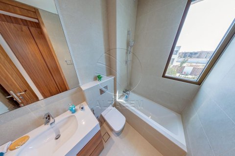 5 bedrooms Villa in Abu Dhabi, UAE No. 90253 6