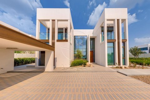 5 bedrooms Villa in Abu Dhabi, UAE No. 90253 2