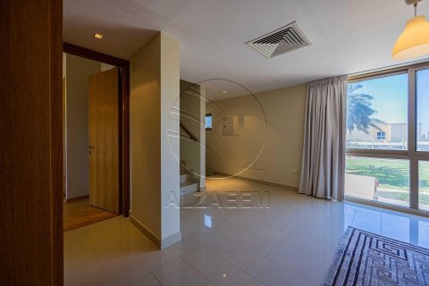 Таунхаус с 3 спальнями в Al Raha Gardens, ОАЭ №90239 12
