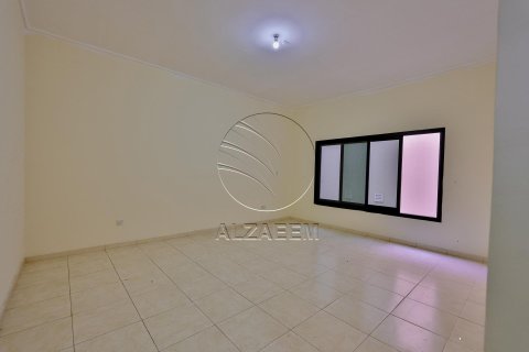 5 غرفة نوم  فيلا في البطين, الإمارات العربية المتحدة رقم 90252 20