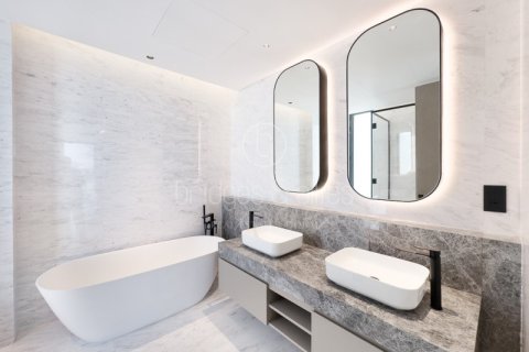 5 غرفة نوم  فيلا  رقم 131590 24