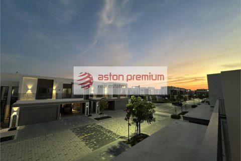 3 bedrooms Townhouse in Tilal Al Ghaf, UAE No. 198938 3