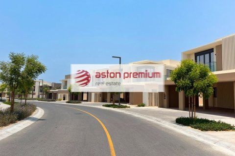 5 bedrooms Villa in Jebel Ali, UAE No. 198942 6