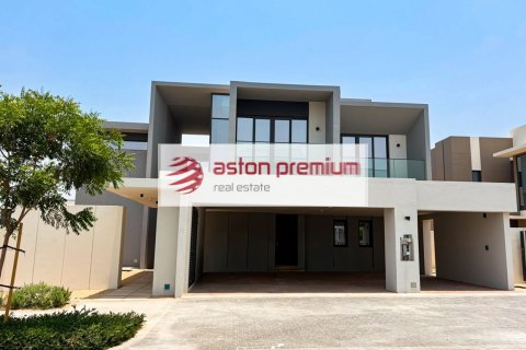 5 bedrooms Villa in Jebel Ali, UAE No. 198942 9