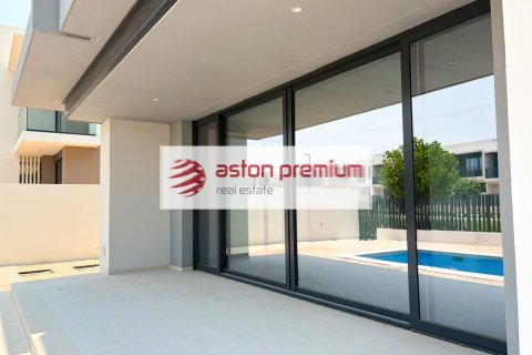 5 bedrooms Villa in Jebel Ali, UAE No. 198942 26