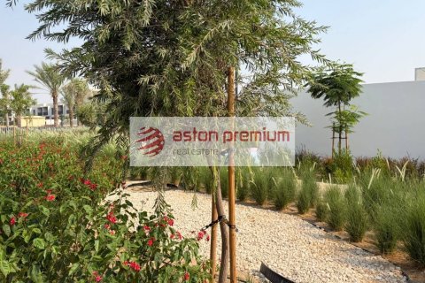 3 bedrooms Townhouse in Jebel Ali, UAE No. 198941 9