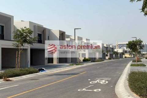 3 bedrooms Townhouse in Jebel Ali, UAE No. 198941 14