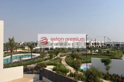 3 bedrooms Townhouse in Jebel Ali, UAE No. 198941 3
