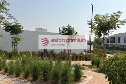 3 bedrooms Townhouse in Jebel Ali, UAE No. 198941 8