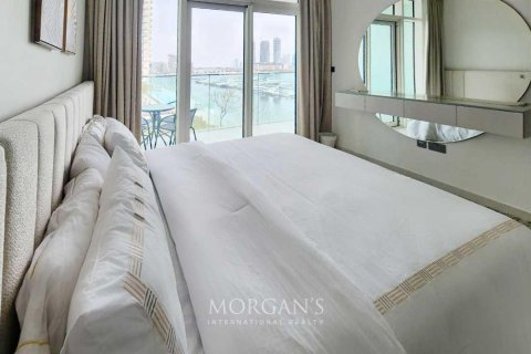 Квартира с 3 спальнями в EMAAR Beachfront, ОАЭ №76868 8
