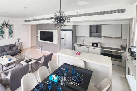 Квартира с 3 спальнями в EMAAR Beachfront, ОАЭ №76868 3