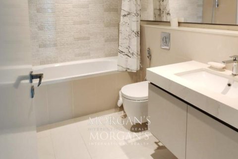 Квартира с 3 спальнями в EMAAR Beachfront, ОАЭ №76868 23