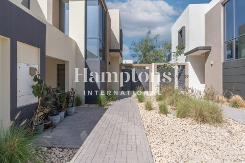 4 bedrooms Villa in Maple 2, UAE No. 151314 8