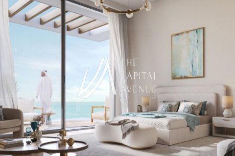 4 bedrooms Villa in Abu Dhabi, UAE No. 86479 10