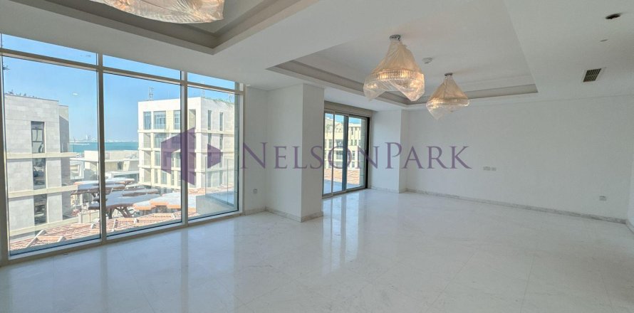 4 bedrooms Apartment in Doha, Qatar No. 57884