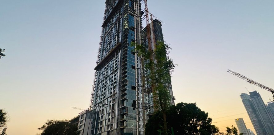 2 bedrooms Apartment in Dubai, UAE No. 116246