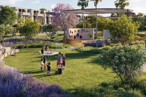 Таунхаус с 3 спальнями в Nadd Al Sheba, ОАЭ №145939 12