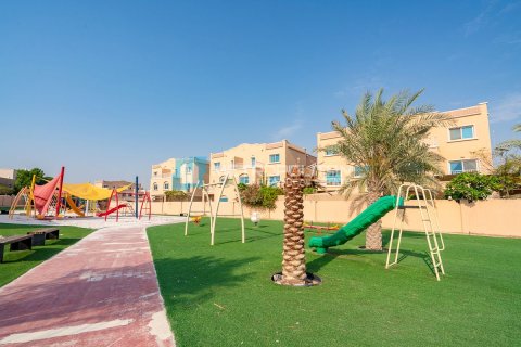 Townhouse de 4 dormitorios en Al Reef, UAE No. 144935 23