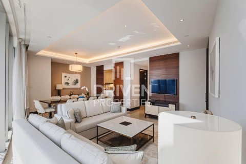 Appartement de 4 chambres à The Address Sky View Towers, UAE No. 206398 4