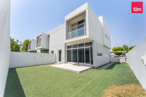 Townhouse de 3 dormitorios en Dubai, UAE No. 168565