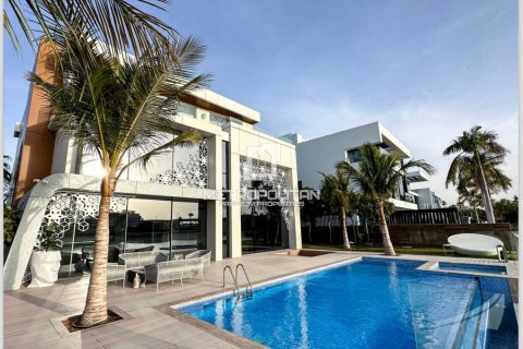 6 bedrooms Villa in Signature Villas, UAE No. 77511 4