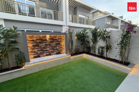 3 bedrooms Townhouse in Dubai, UAE No. 167798 13
