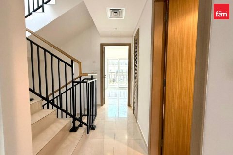 3 bedrooms Townhouse in Dubai, UAE No. 167798 9