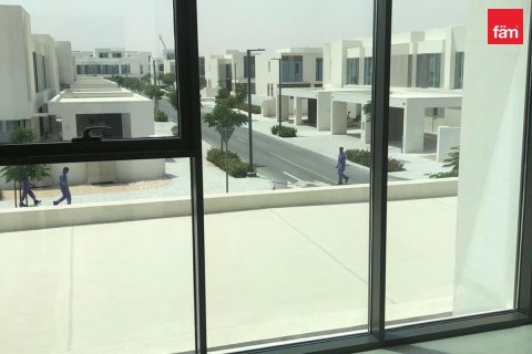 3 bedrooms Villa in Dubai, UAE No. 167804 8